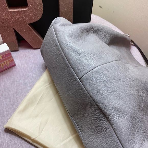 Coach Shoulder Bag - Picture 6 of 7